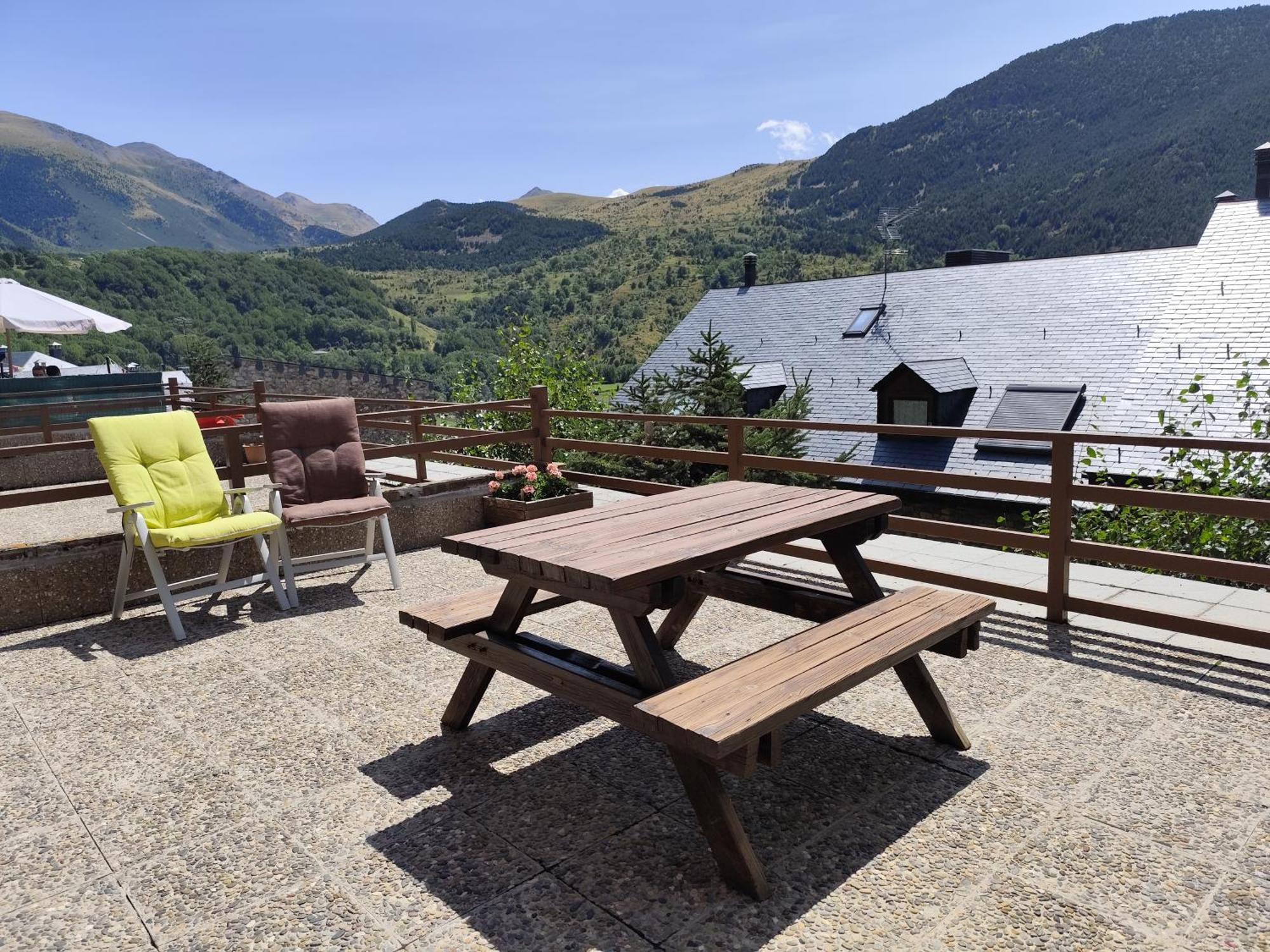 Apartamento con terraza y vistas panorámicas en Taüll Exterior foto